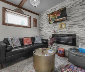 Living Room in Casablanca, an Alladin-inspired cabin at Nature Mystique